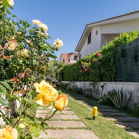 Alloggio Per Uso Turistico Vila Lido dei Pini Exterior foto